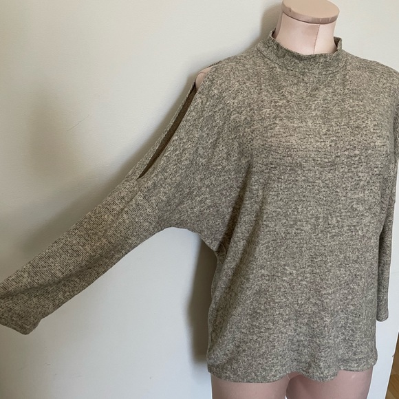 super soft cold-shoulder sweater from CAUTION TO THE WIND - Picture 3 of 8